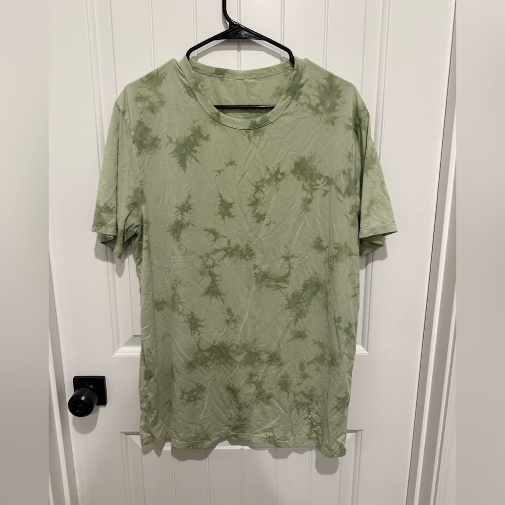 Lululemon Men’s Fundamental Green Tie Dye Tee